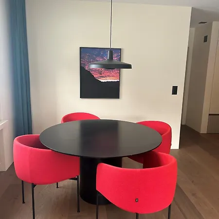 Casa Partnun 4-3 아파트